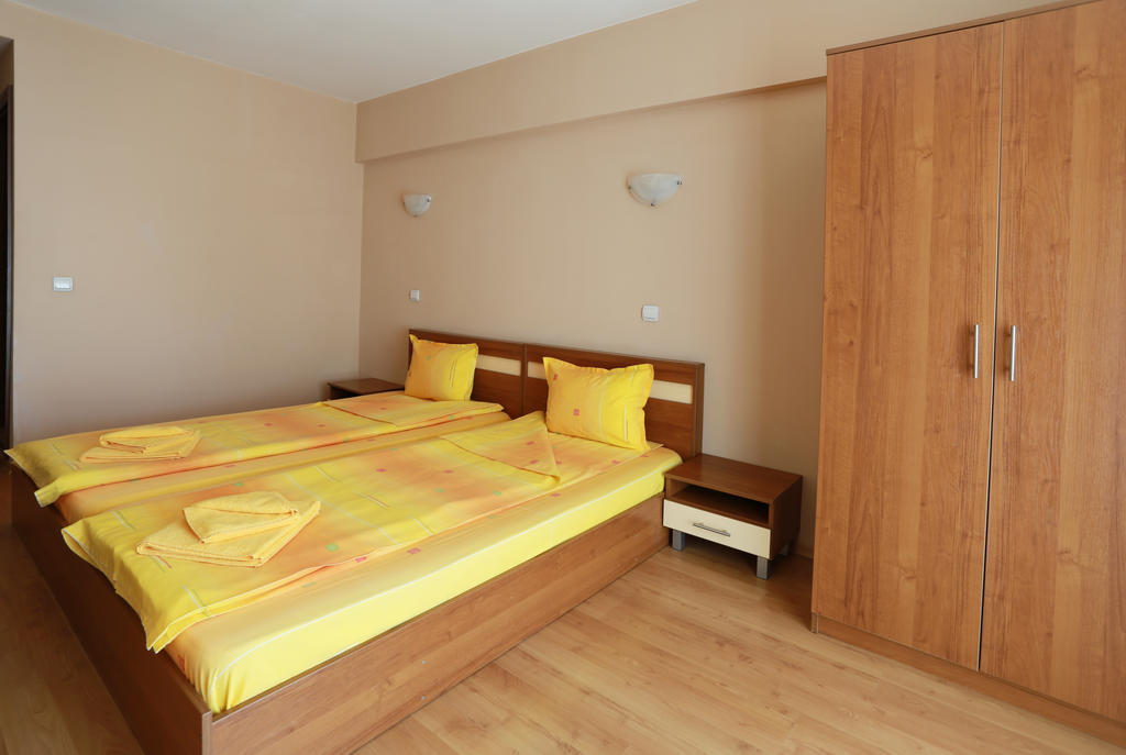 Acropolis Hotel Pazardžik Pokoj fotografie