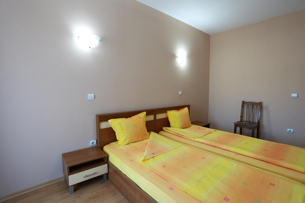 Acropolis Hotel Pazardžik Pokoj fotografie